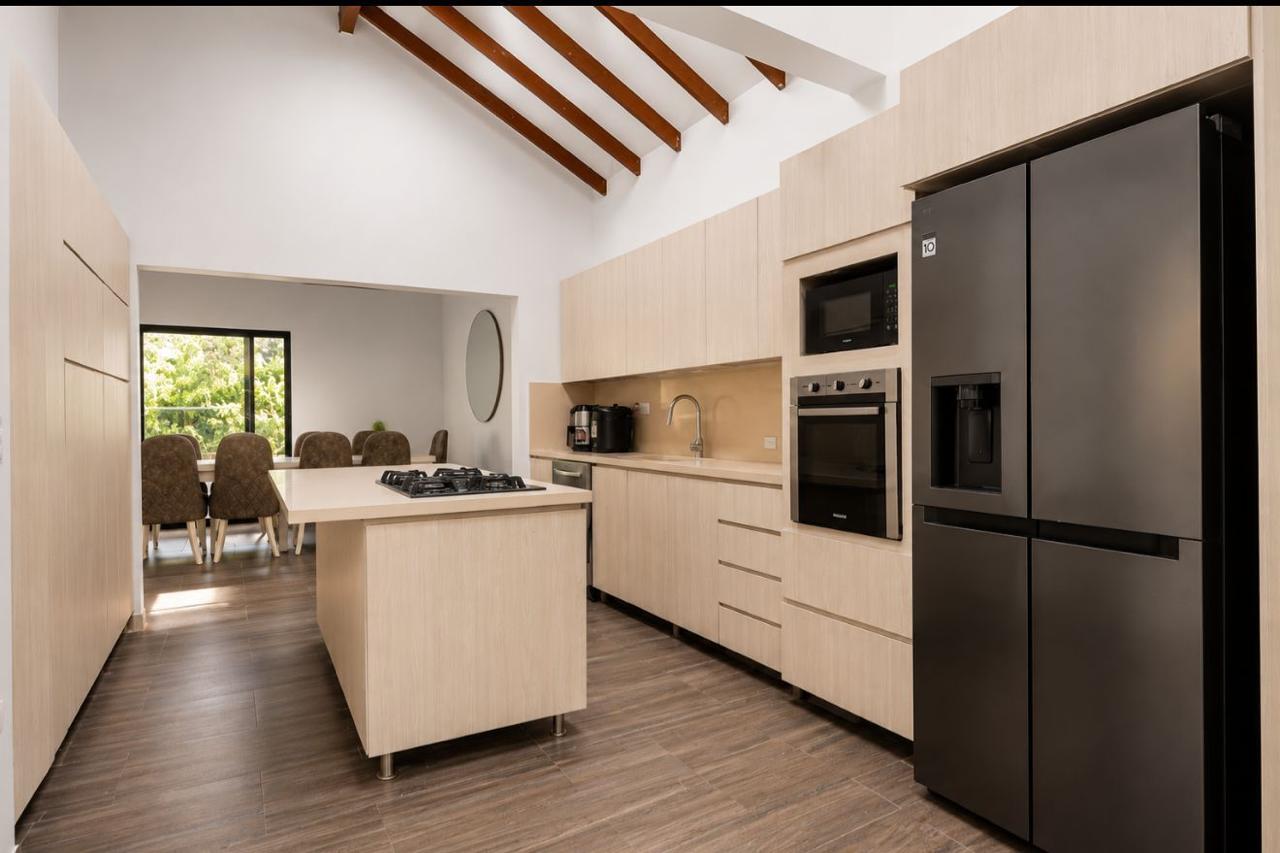 Cocina y comedor