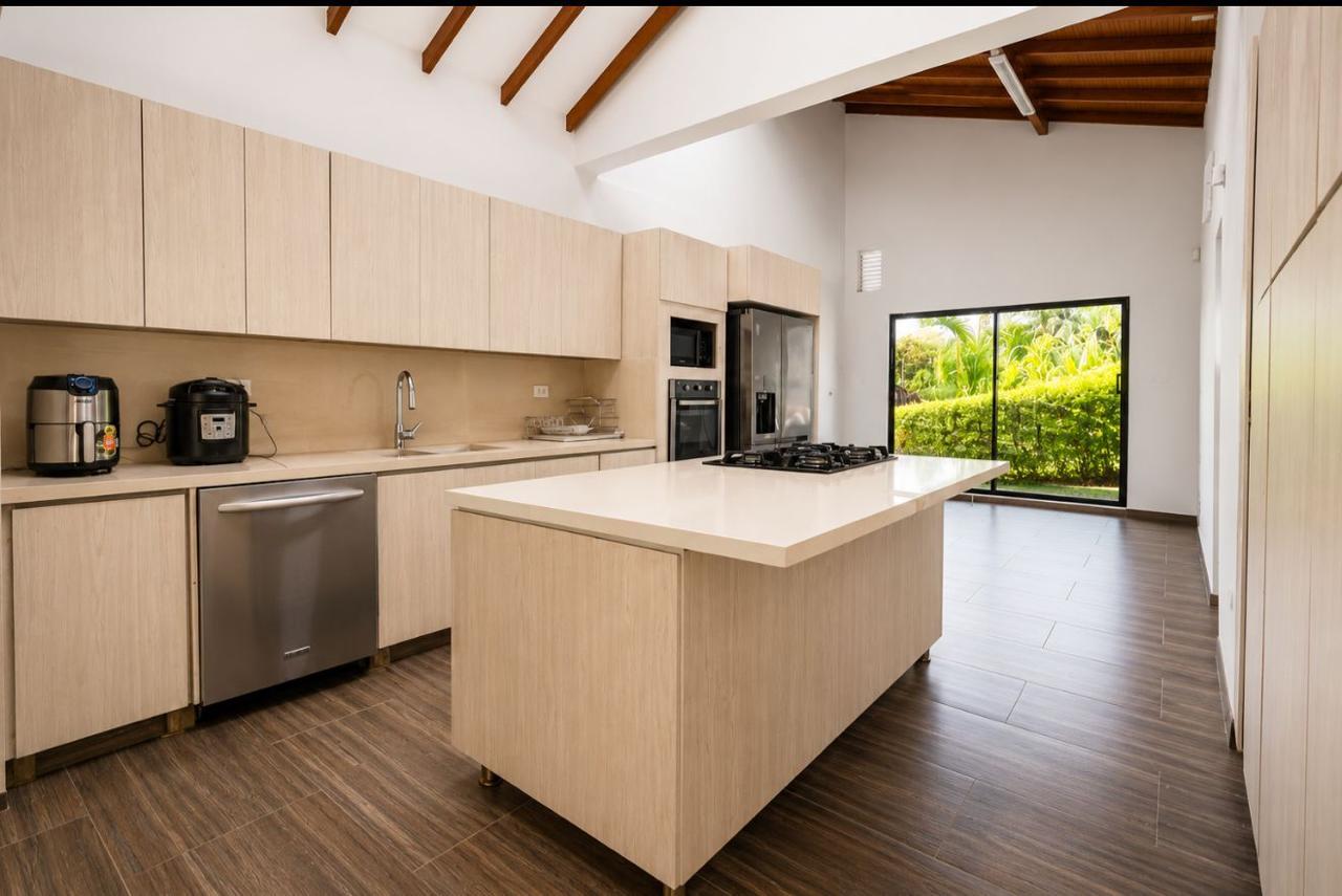 Cocina moderna equipada